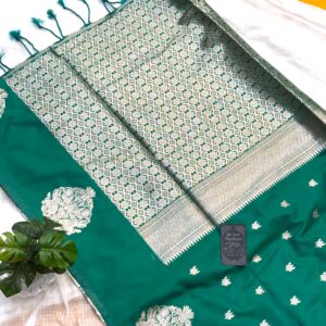 Gajalakshmi Silk Saree :Rama